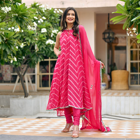 Shop Indian Wear for Women at Special Prices | Bunaai