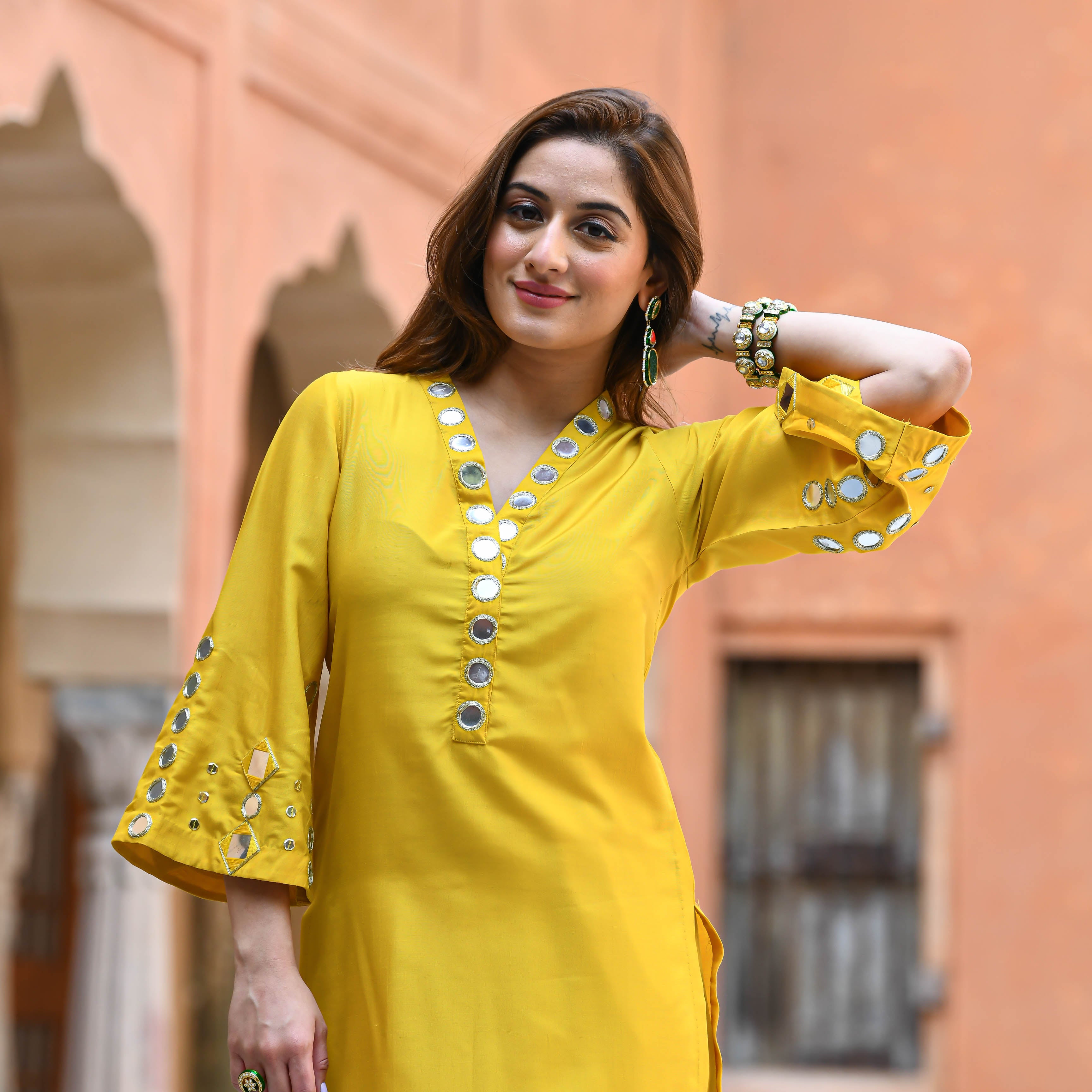 Shop for Desert Shine by Sulochana Jangir Green Silk Chanderi Kurta Pant  Set for Women Online a… | Sleeves designs for dresses, Kurta with pants,  Fancy dress design